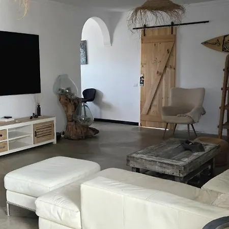 Oasis Charming Oasis With Pool And Garden In Villa *